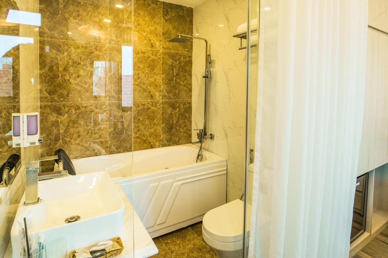Golden Hotel Ханой Екстериор снимка
