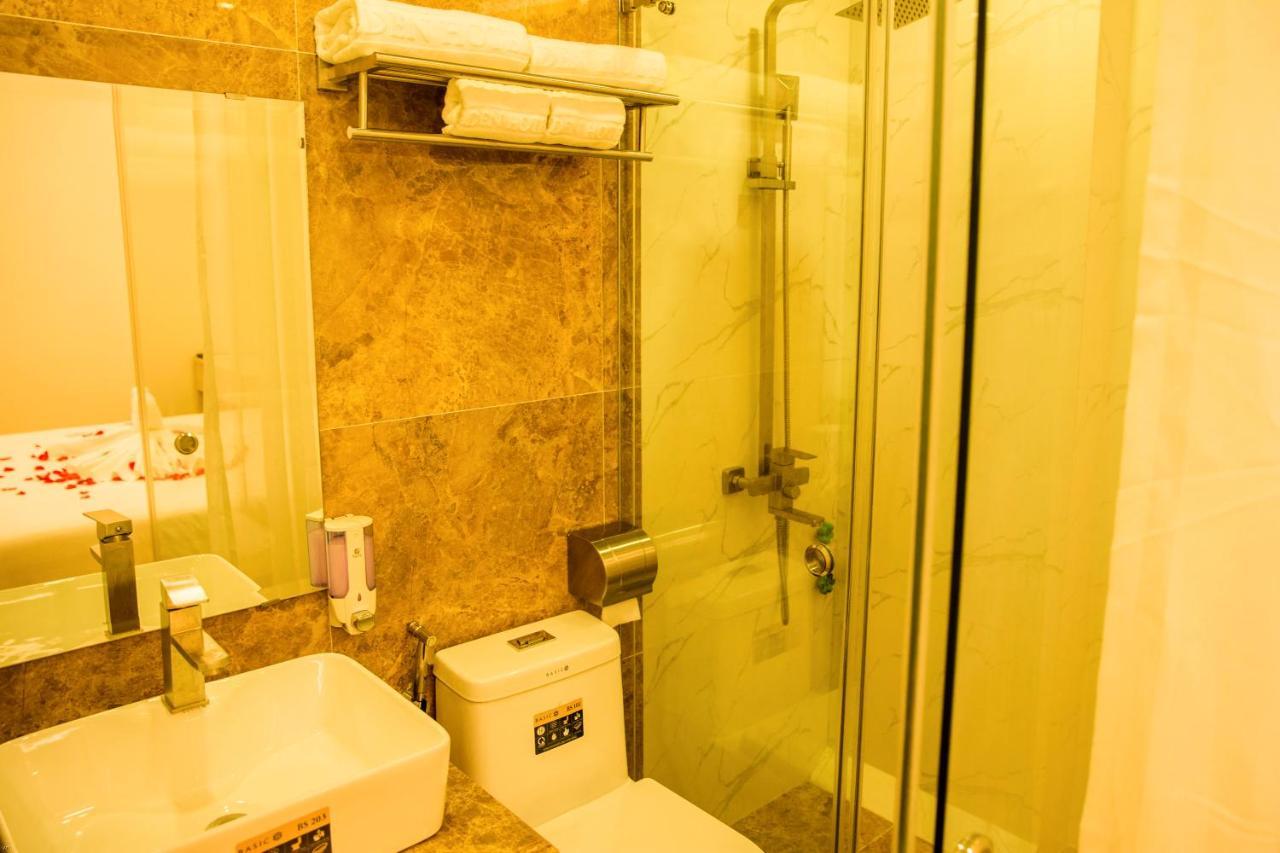 Golden Hotel Ханой Екстериор снимка